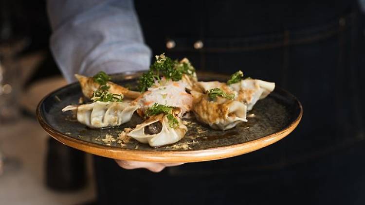 Gyozas de manitas de cerdo de Chow Chow