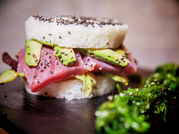 Hamburguesa de sushi Amargo Place to Be Hamburguesa de sushi Amargo Place to Be