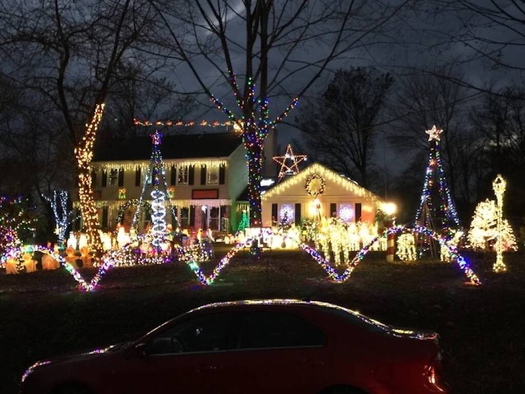 12 Best Places to See Christmas Lights in Philadelphia