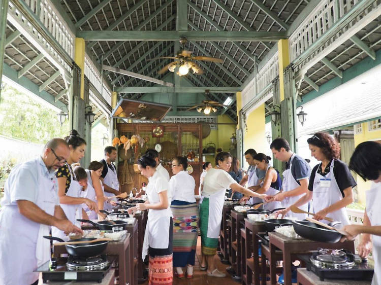 A cooking lesson with a talented Thai chef