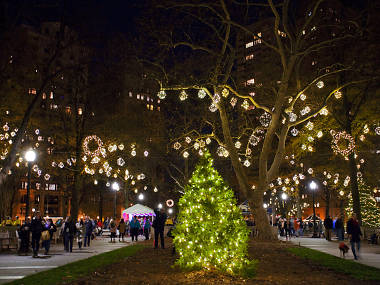 12 Best Places to See Christmas Lights in Philadelphia