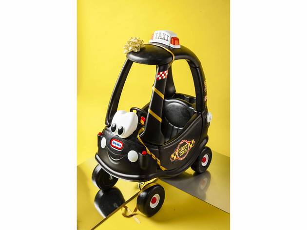 Coze Coupé Black Cab by Little Tikes Coze Coupé Black Cab by Little Tikes