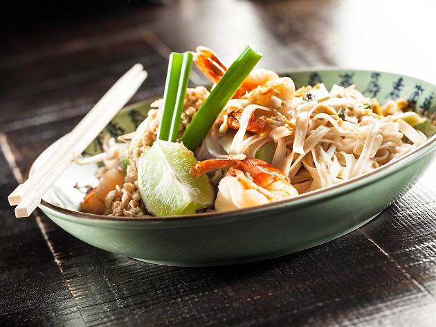 pad thai de camarão pad thai de camarão