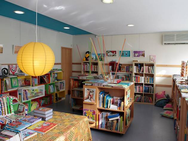 Salta Folhinhas A Salta Folhinhas é uma livraria infantil