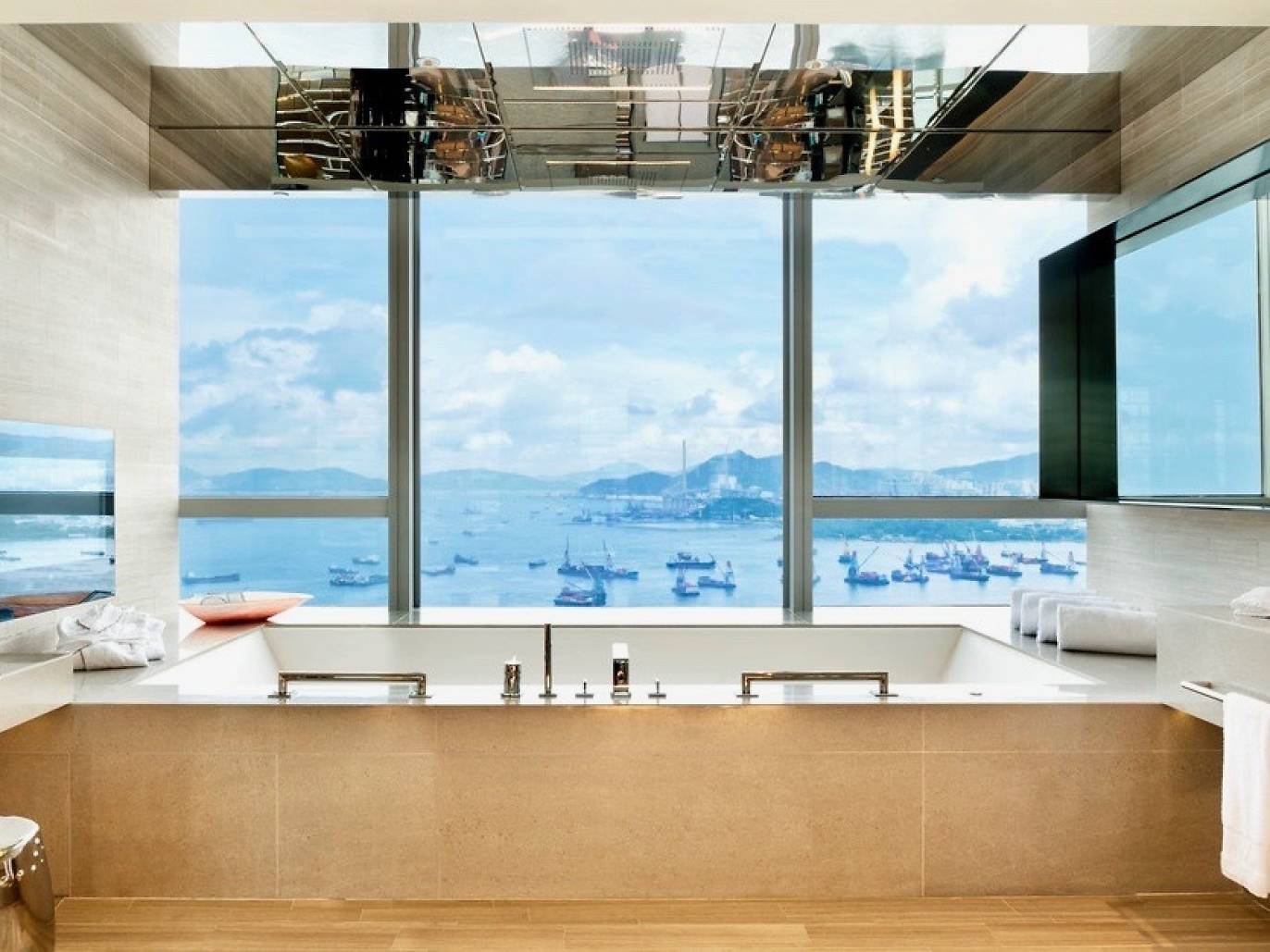 The most expensive hotel bathtubs in Hong Kong