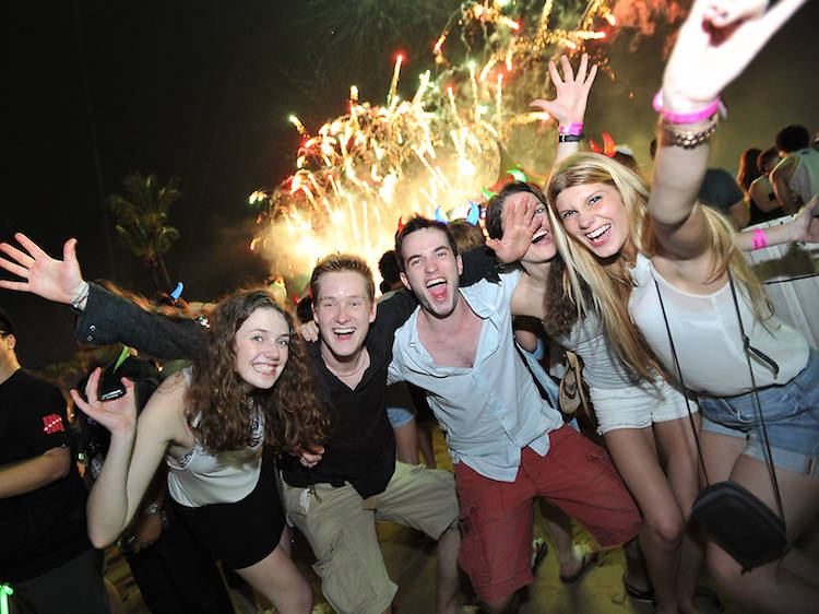 7 best things to do on New Year’s Eve at Siloso Beach Party