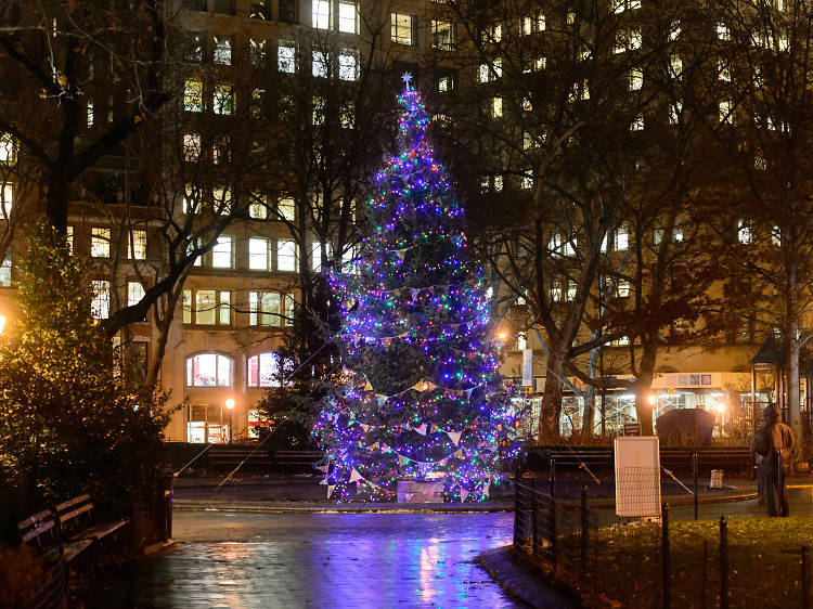 Alternative: Christmas on Wheels