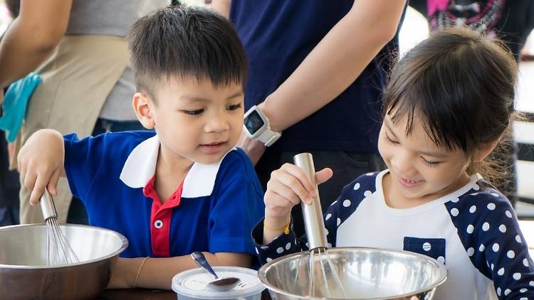 kids cooking class - istock