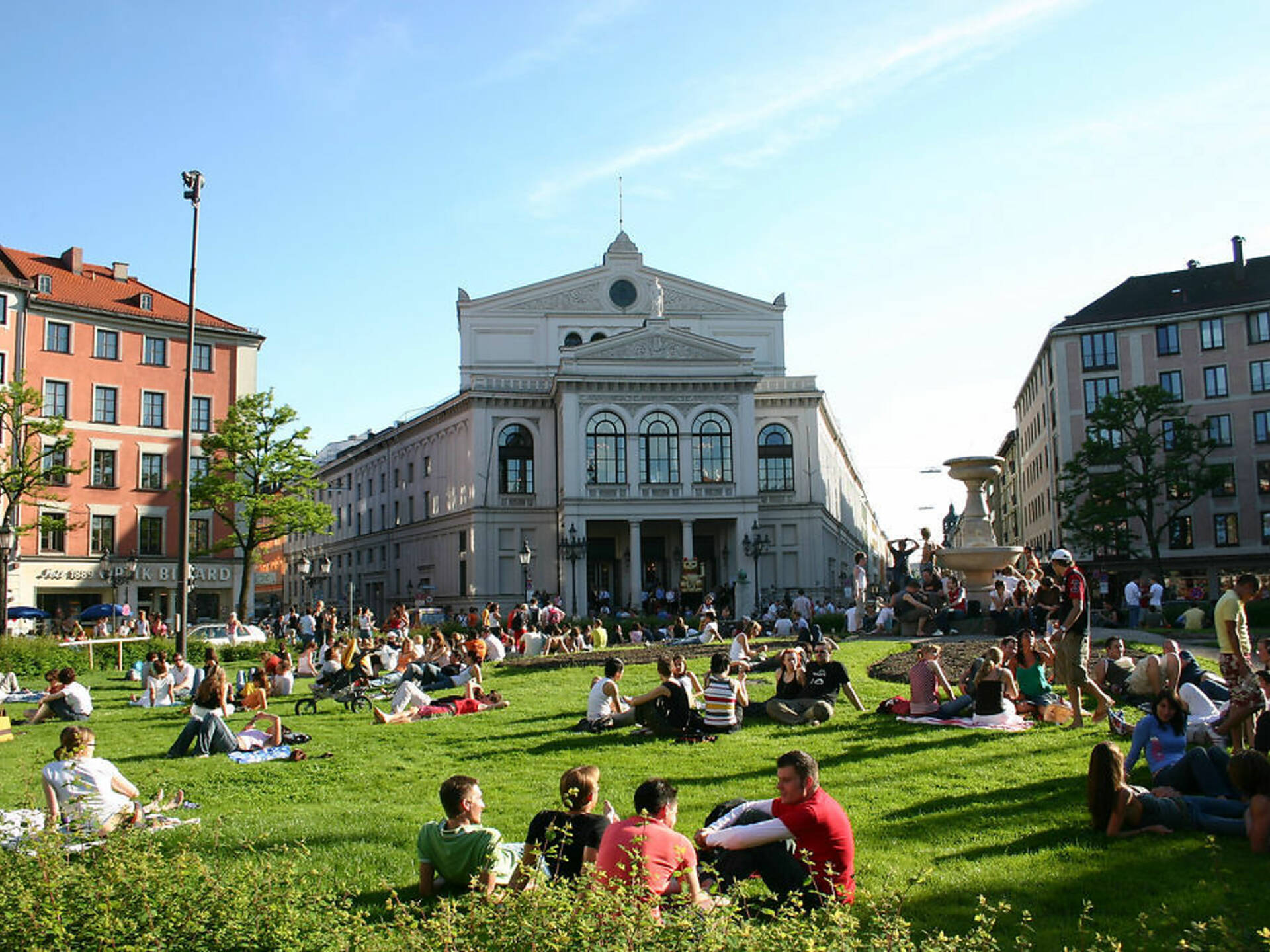 Time Out Frankfurt: Best Things to do, Restaurants and Bars