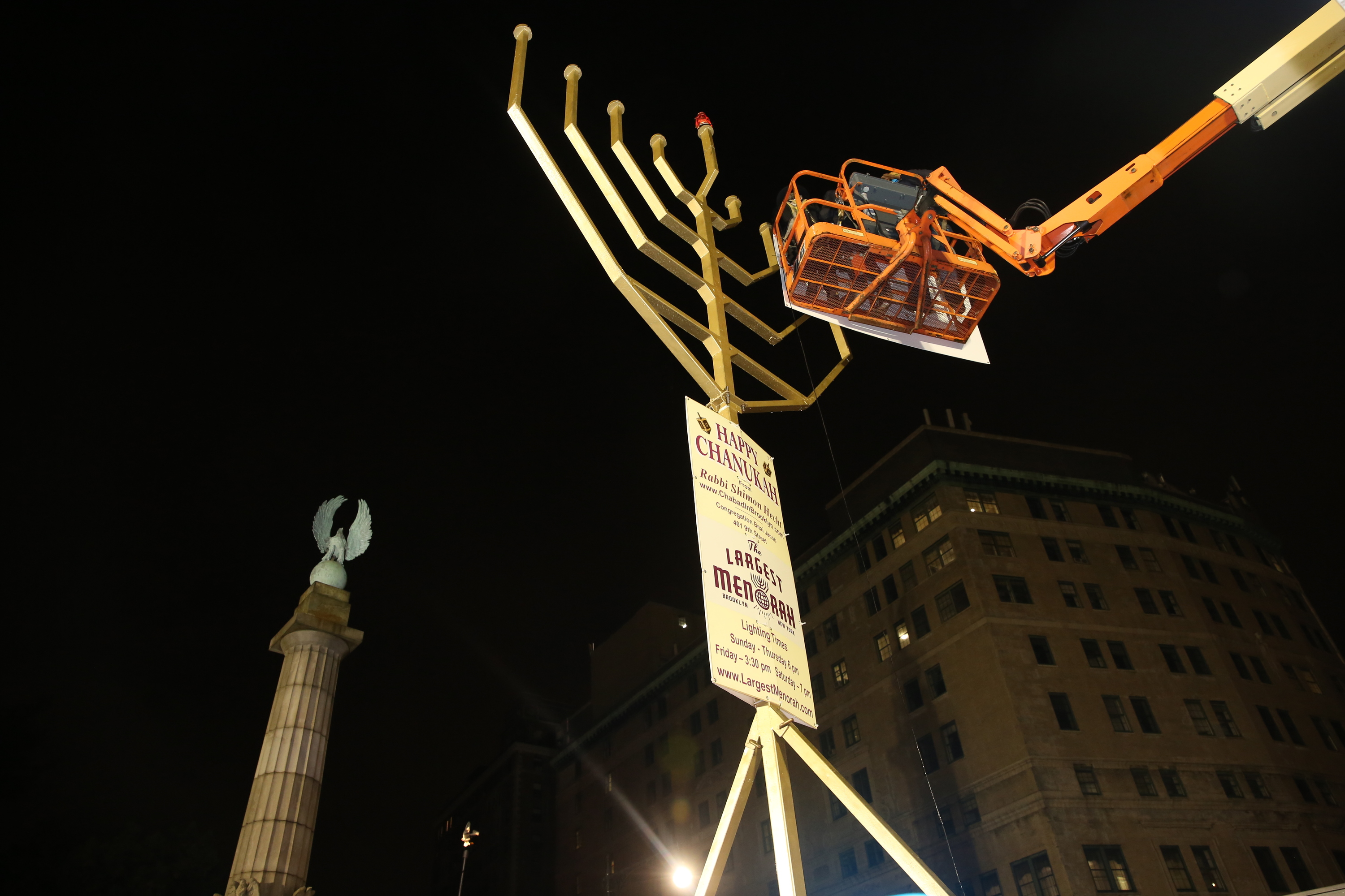 Largest Menorah Lighting and Kickoff Things to do in New York