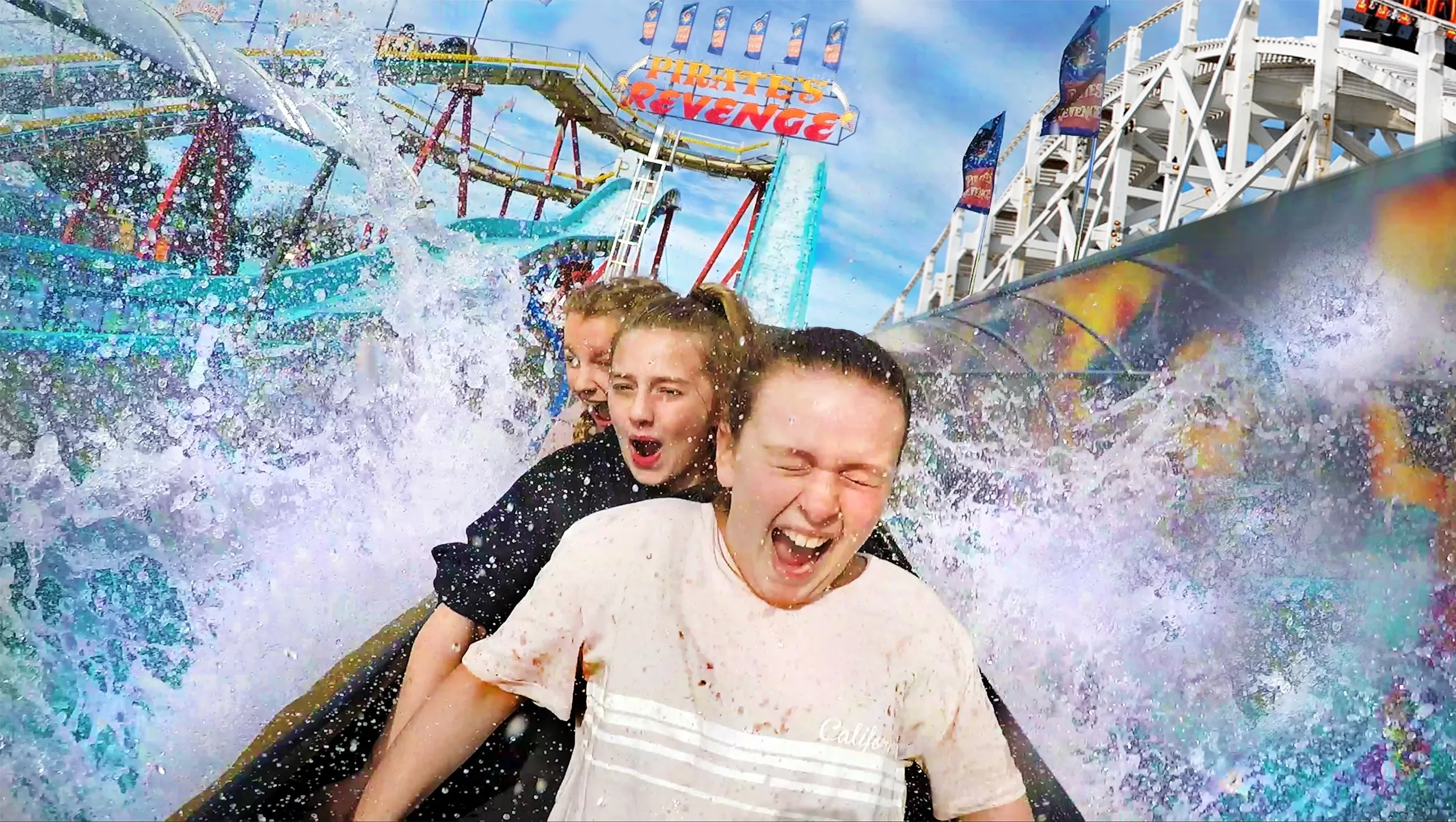 Luna Park, Pirate's Revenge, Water slide