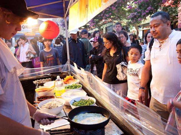 Chinatown Night Market Dixon Street Plaza Shopping In Sydney