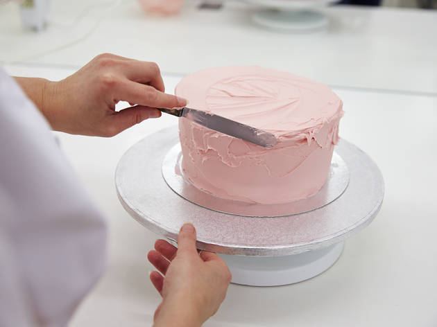 9 Cake Decorating Classes In NYC That Bakers Will Love