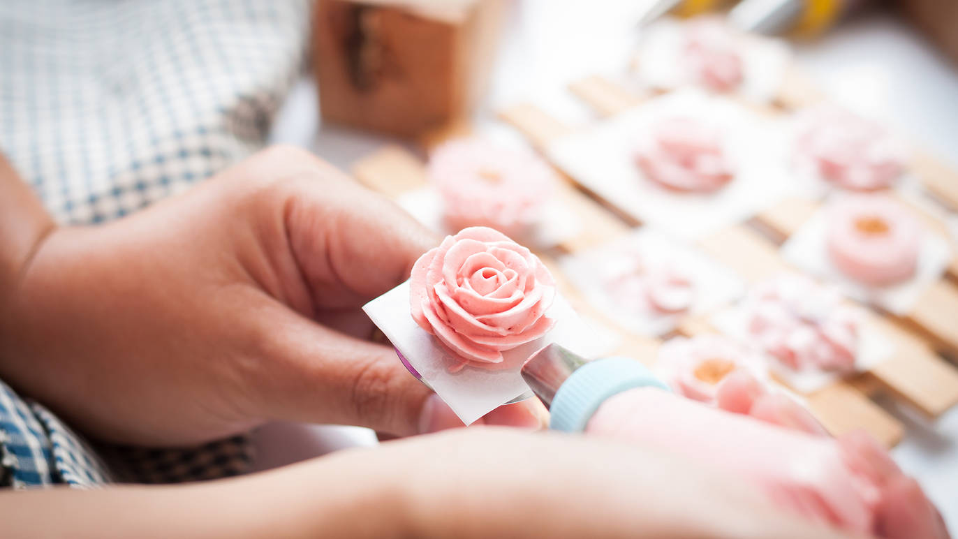 9 Cake-Decorating Classes in NYC That Bakers Will Love