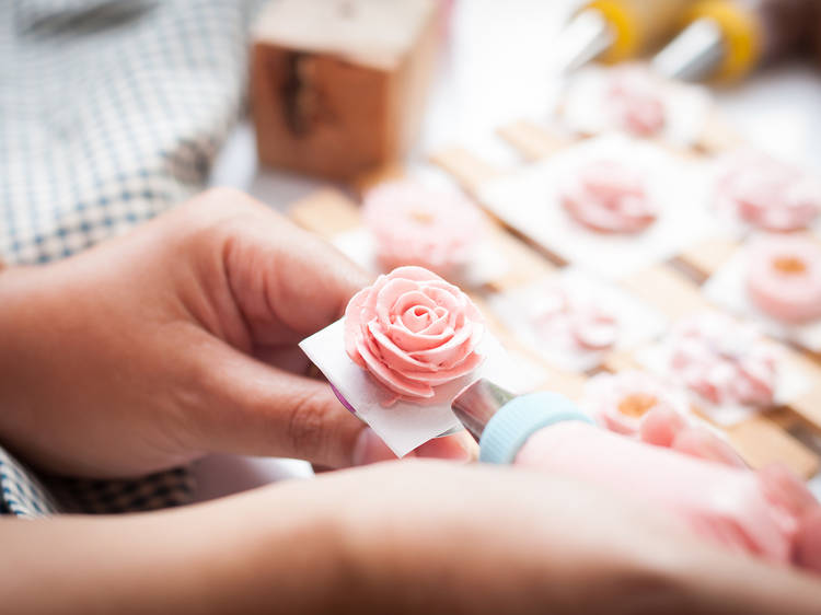 Cake decorating classes