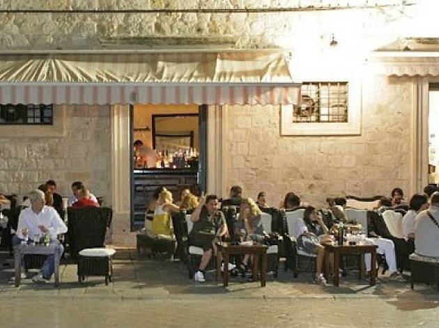 NoneNina Bar NoneNina Bar