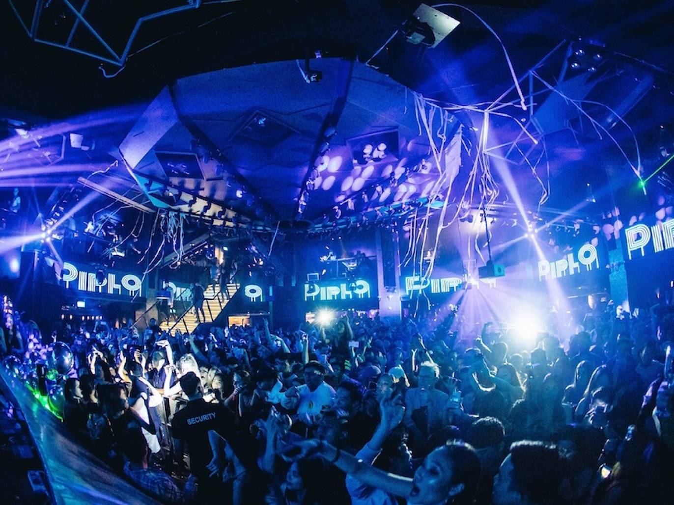 13 Best Clubs in Singapore To Party All Night Long