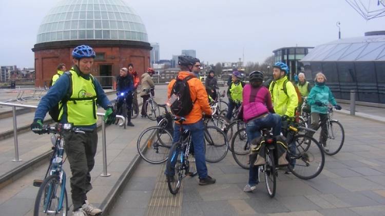 Cyclists in Southwark: Christmas Day Ride