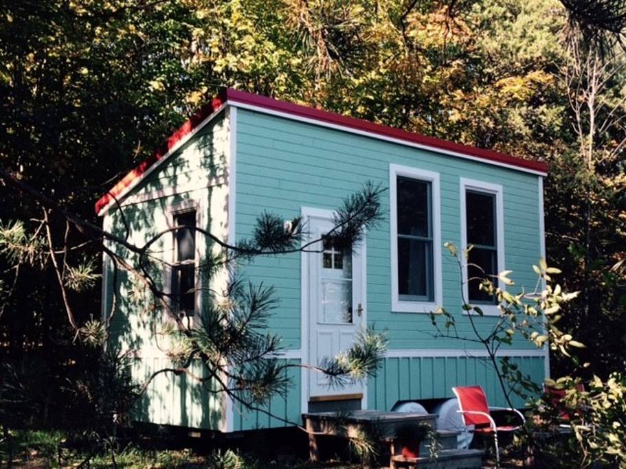 8 amazing tiny homes you can rent near Chicago