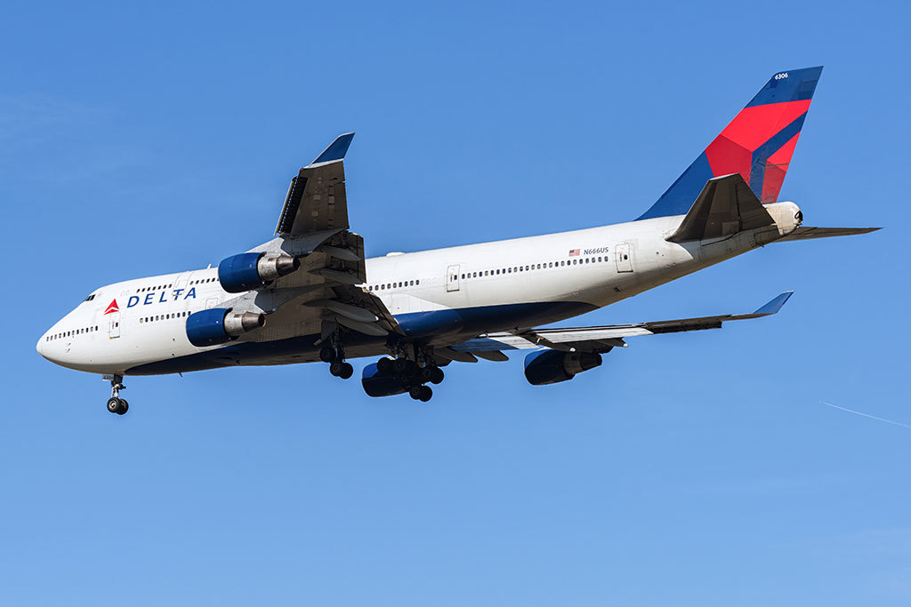 How to book discounted Delta premium seats this week
