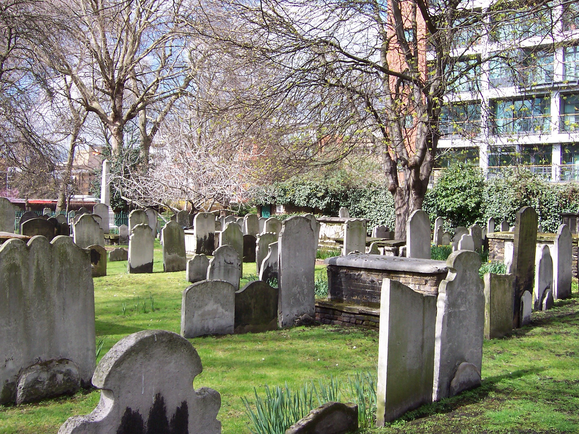 graveyard tour london