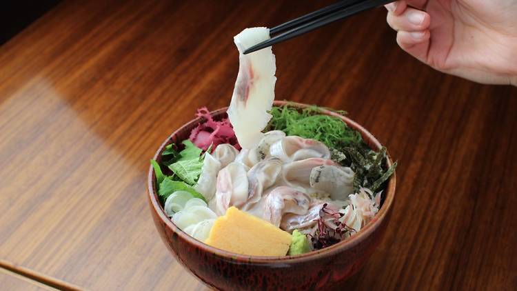 サーモン丼専門店 熊だ