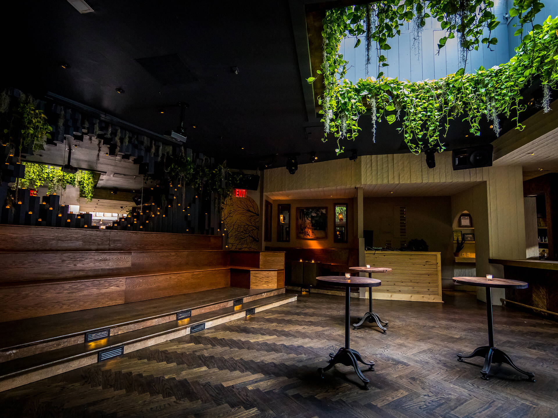 Best Hookup Bars in NYC to Meet People