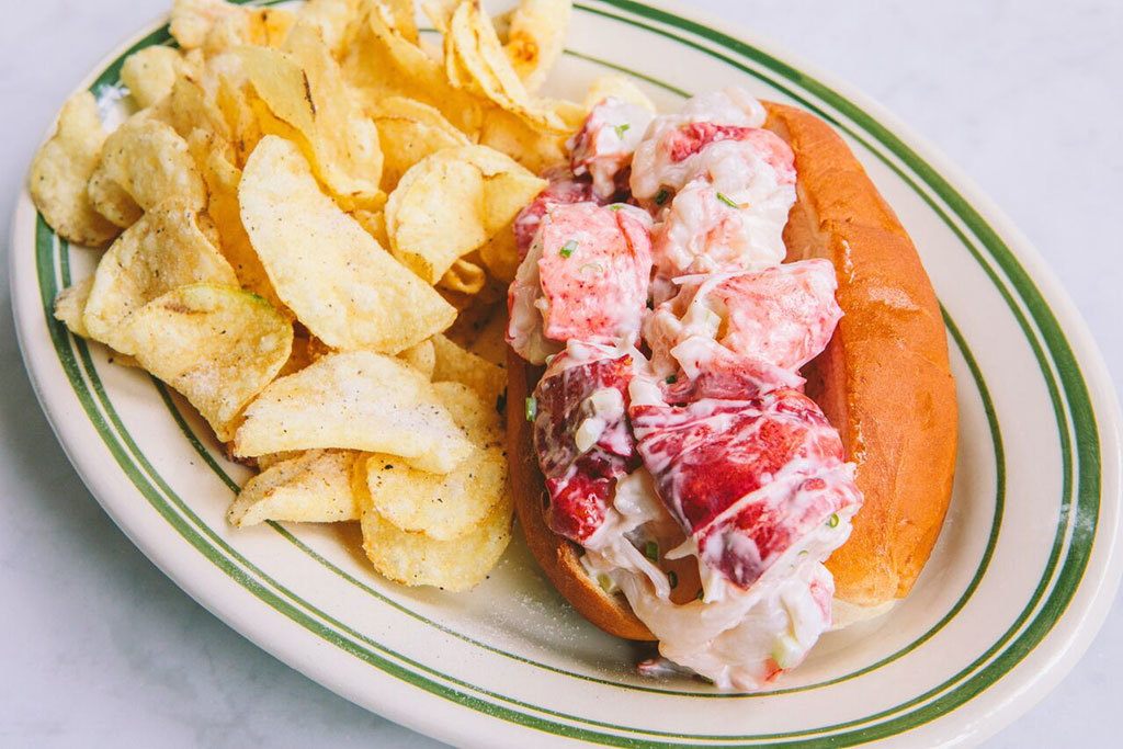 15 Best Seafood Restaurants in Boston for Lobster and Fish