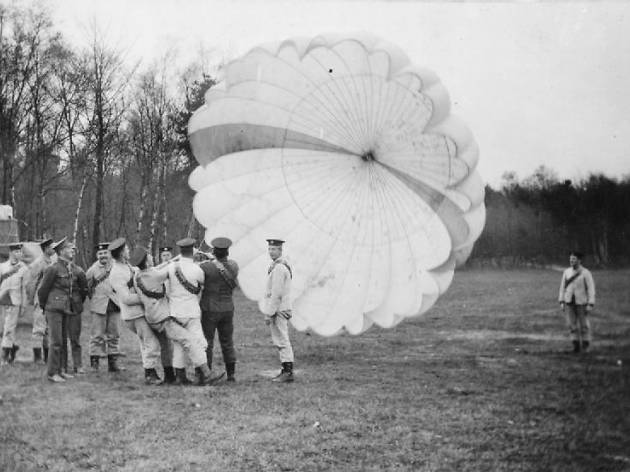 Discover the inventor of the parachute Discover the inventor of the parachute