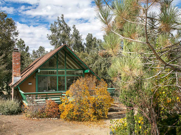 12 Cozy Cabins Near L A To Rent On Airbnb