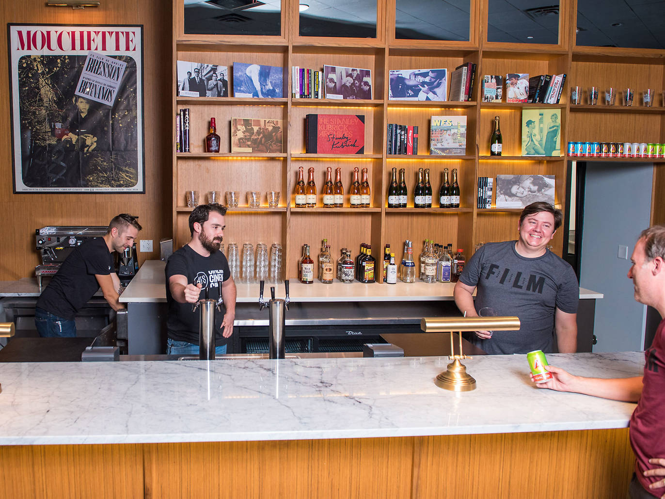 11 Best Austin Bars for Singles to Sip and Mingle
