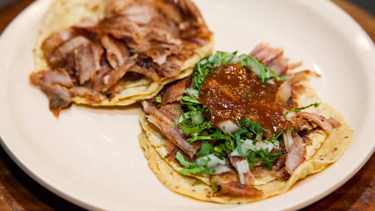 tacos de pastor negro en merida