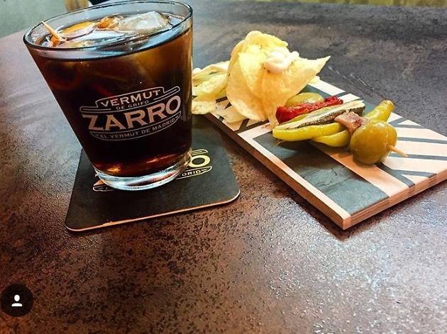 Vermut y Amén Vermut y Amén