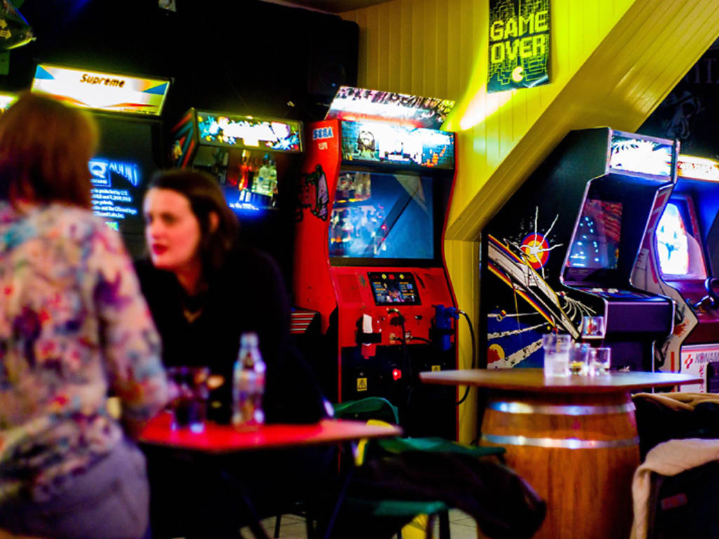 38 Best Latenight Bars, Clubs And Pubs In London For Drinking After