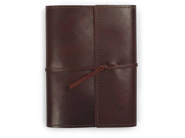 Writers log large refillable leather notebook from Rustico Writers log large refillable leather notebook from Rustico