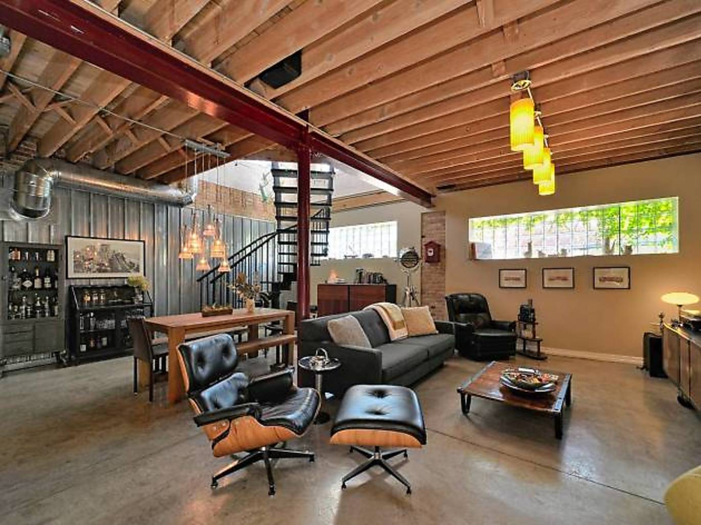 13 Best Airbnb Lofts in Chicago for 2024