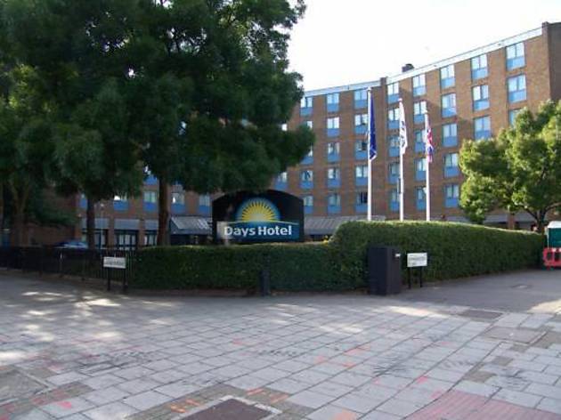 Days Hotel Waterloo Days Hotel Waterloo