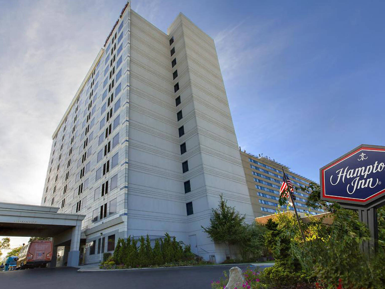 The 5 Best Hotels near JFK Airport in NYC for 2025