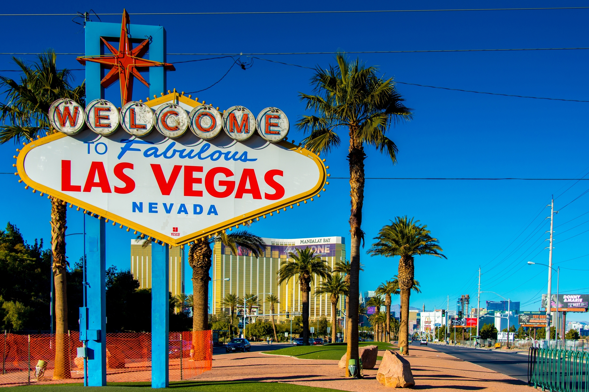 Las Vegas travel deals on hotels, shows, and things to do