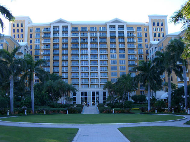 ritz carlton key biscayne logo