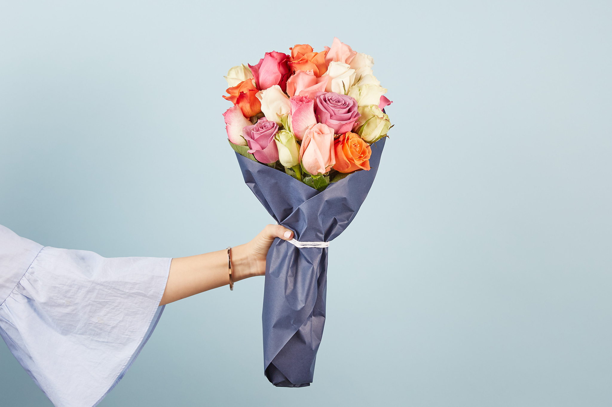 Rose Flower Bouquet - Pink Roses With Free Chocolate Box