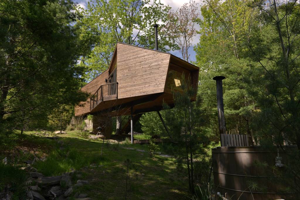 Enchanting Getaway Gives The Woodsy Cabin Style A Modern Twist