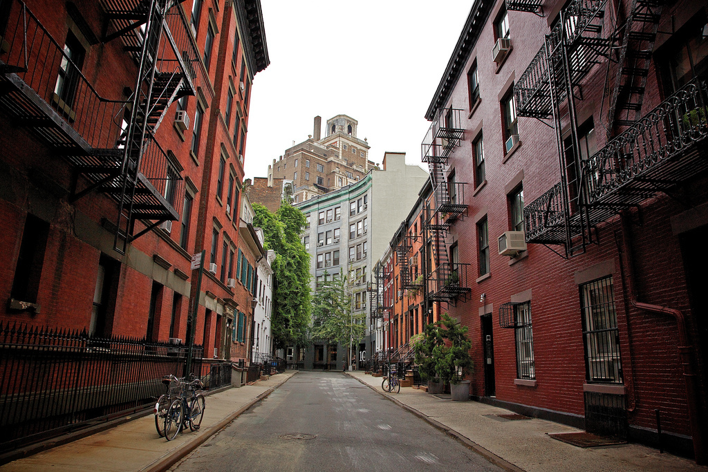 new york neighborhoods for young professional