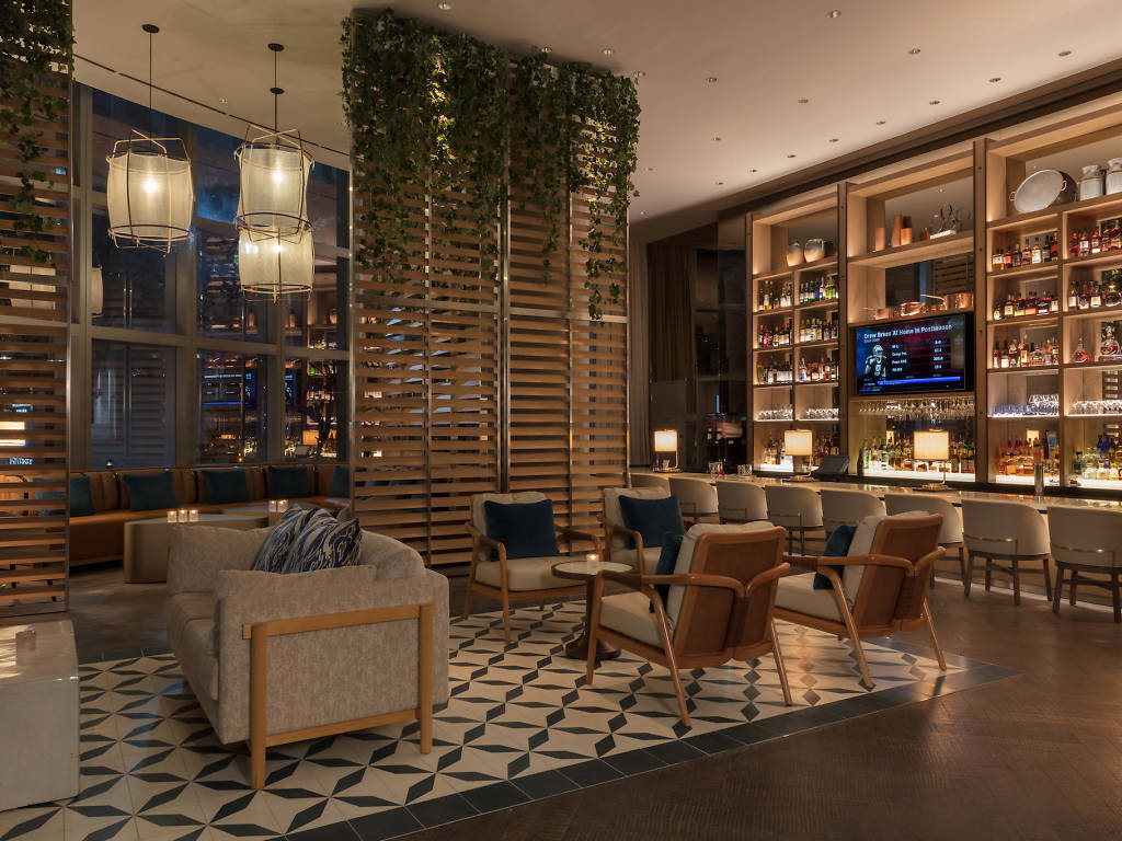 13 Best Downtown Miami Restaurants to Try Right Now