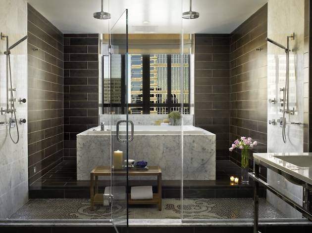 5 Best Hotels With Jacuzzi Tubs In Philadelphia