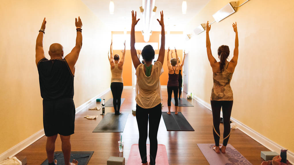 15 Amazing Yoga Studios in Chicago