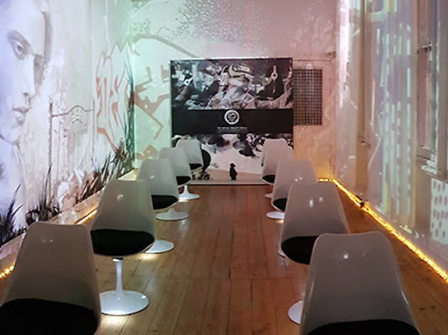 Virtual Reality Cinema Virtual Reality Cinema