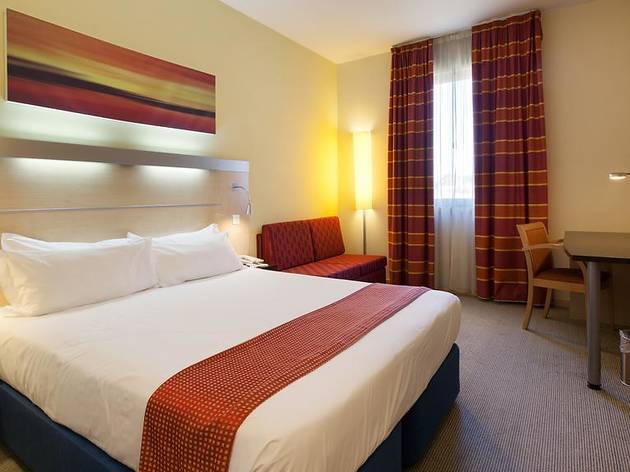 Holiday Inn Express Holiday Inn Express