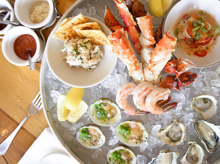 Perla's Seafood & Oyster Bar