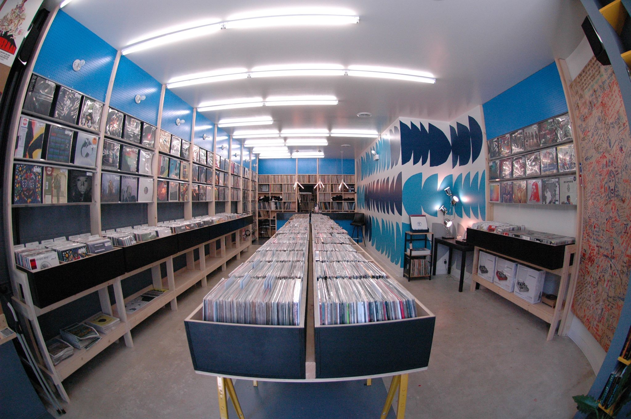 Your Guide To Record Store Day Events in Chicago